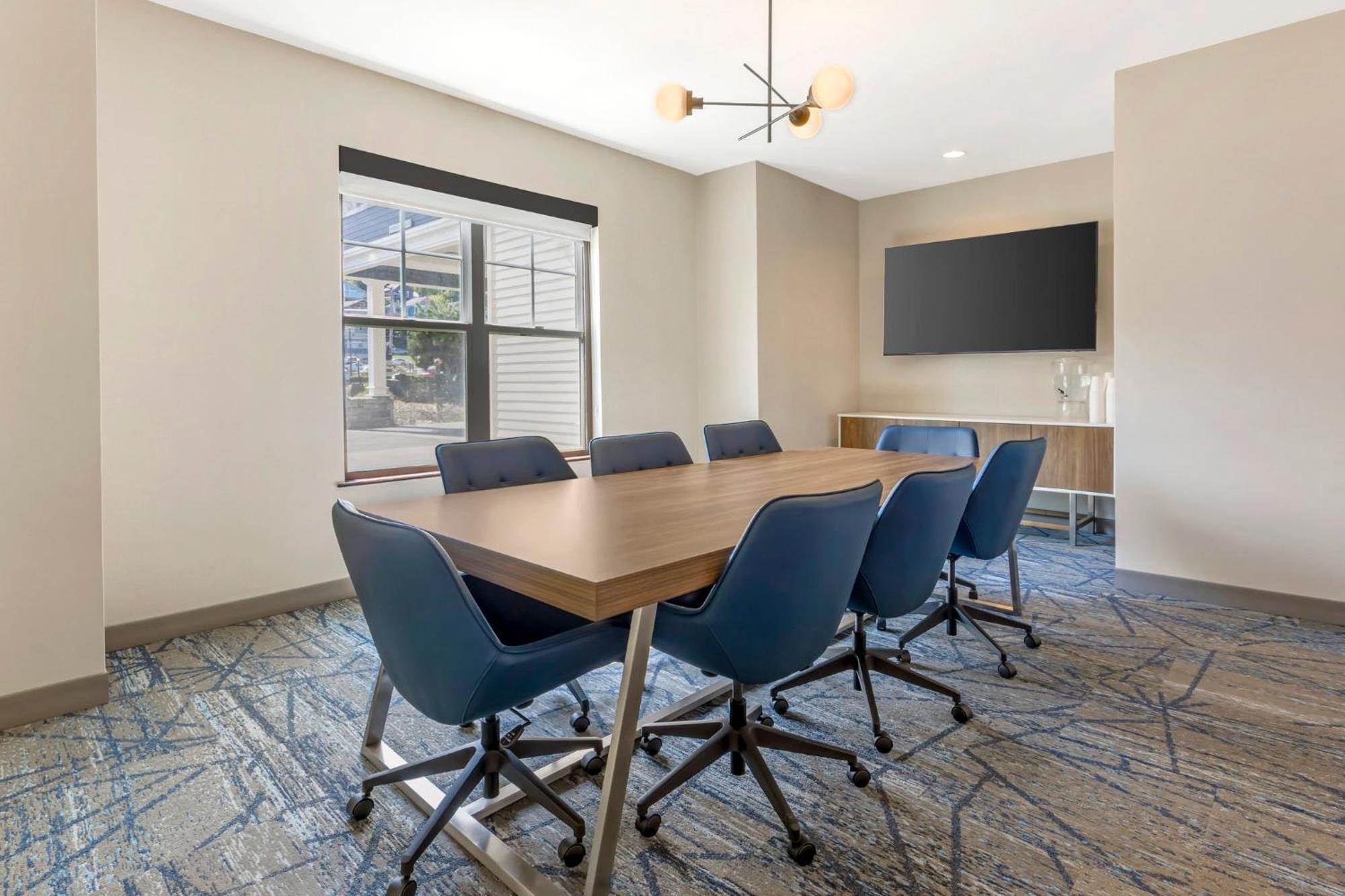 Holiday Inn Express Hotel & Suites Astoria By Ihg Exterior foto