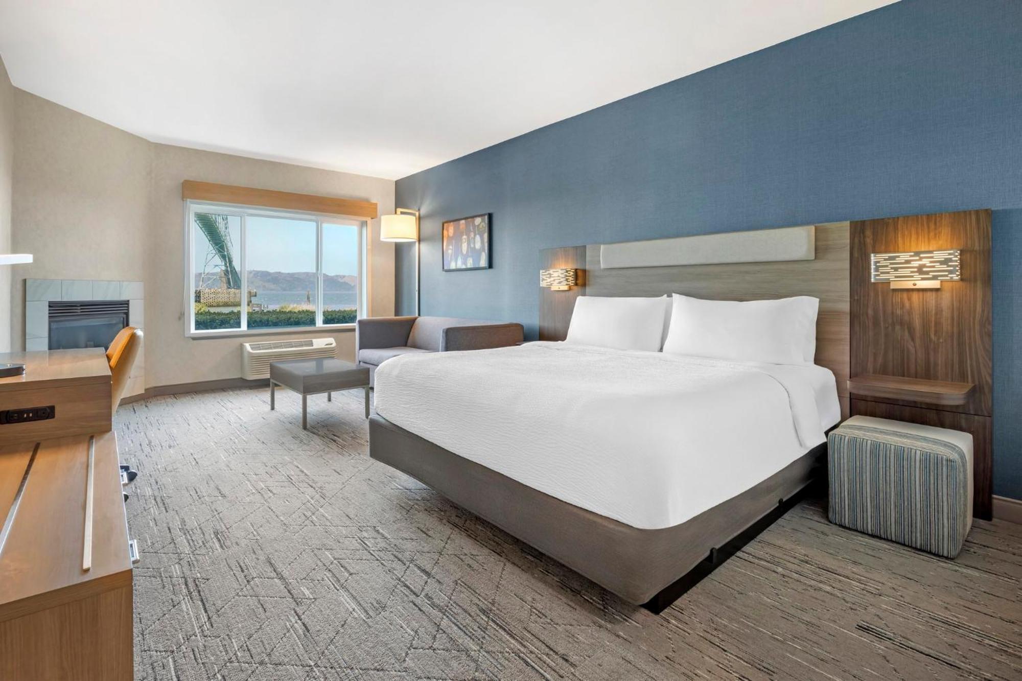 Holiday Inn Express Hotel & Suites Astoria By Ihg Exterior foto